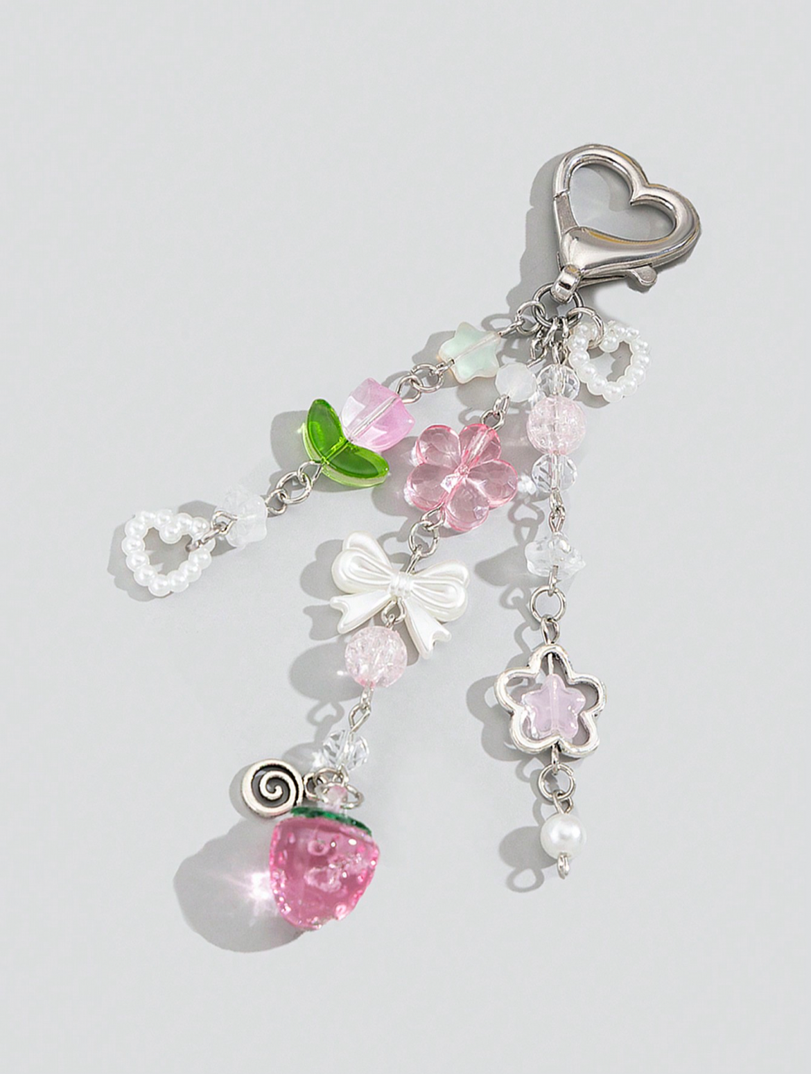 Llaveros con diseños de flor/fresa/lazo/estrella/corazón decoración de bolsos, regalos festivos para San Valentín